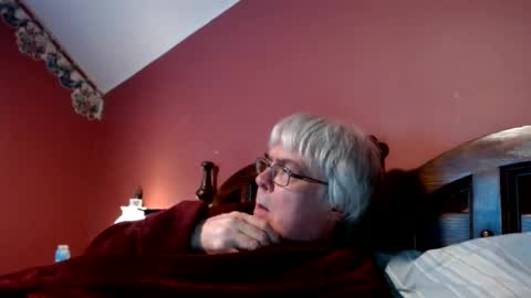 Snapshot of dug38 chatting on February 21, 12:16 am Doug online show from February 21, 12:16 am