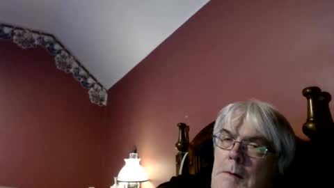 Snapshot of dug38 chatting on January 18, 1:34 am Doug online show from January 18, 1:34 am