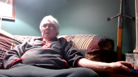 Snapshot of dug38 chatting on January 9, 1:18 am Doug online show from January 9, 1:18 am