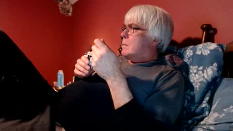 Snapshot of dug38 chatting on March 6, 12:32 am Doug online show from March 6, 12:32 am