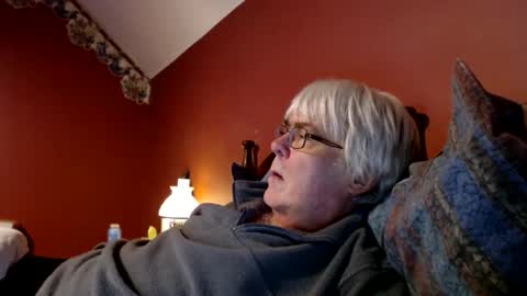 Snapshot of dug38 chatting on December 7, 3:30 pm Doug online show from December 7, 3:30 pm
