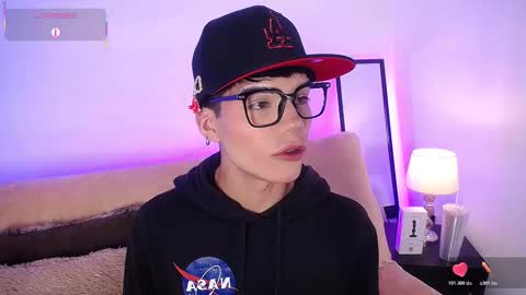 Dulcey online show from January 7, 4:28 am