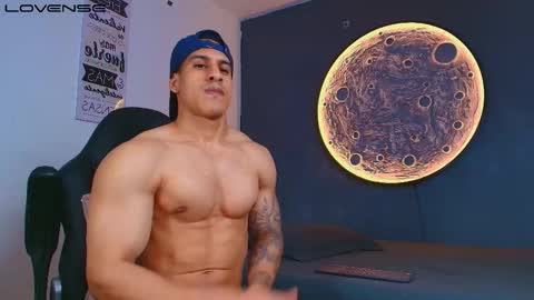 duran_dhikol1 online show from April 17, 2:25 am