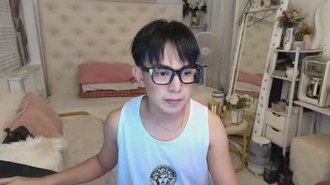 dustin online show from October 26, 12:07 pm