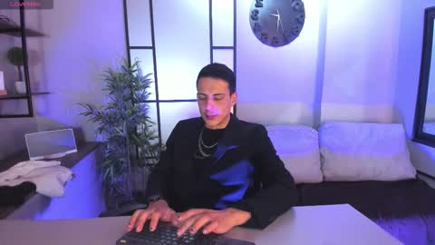 Dustin Sonne online show from November 19, 4:34 am