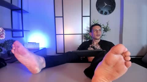 Dustin Sonne online show from March 25, 8:51 am