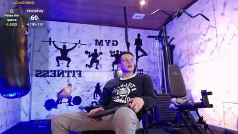 Snapshot of dustin_sonne chatting on September 20, 4:23 am Dustin Sonne online show from September 20, 4:23 am
