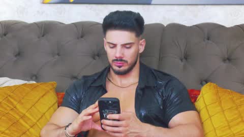 Dustin online show from April 9, 6:19 am