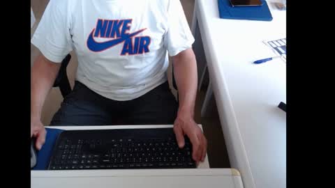 dutchpornking2 online show from July 2, 6:08 am