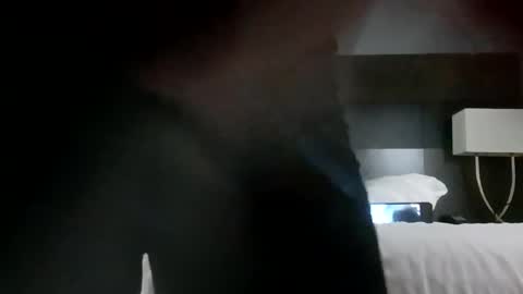 Snapshot of dwadek081704 chatting on February 1, 12:16 pm dwadek081704 online show from February 1, 12:16 pm