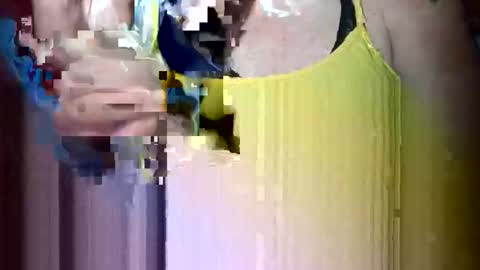 Snapshot of dwadek081704 chatting on September 19, 11:43 am dwadek081704 online show from September 19, 11:43 am
