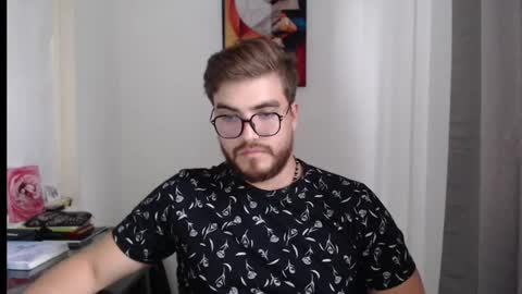 dylanhot10 online show from December 19, 9:17 pm