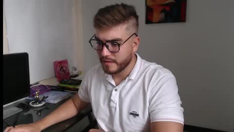 dylanhot10 online show from December 24, 3:16 pm