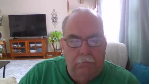 earl52 online show from January 26, 5:23 pm