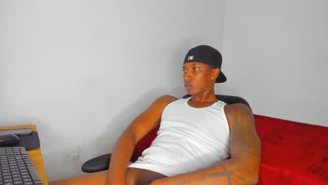 Snapshot of ebony_brandons chatting on February 6, 2:00 am Brandon online show from February 6, 2:00 am