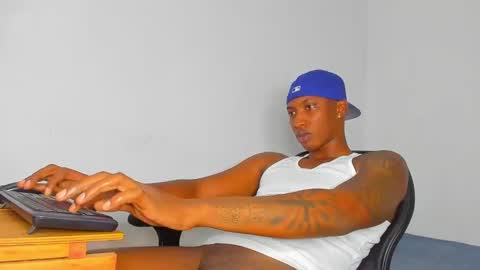 Snapshot of ebony_brandons chatting on February 12, 2:14 am Brandon online show from February 12, 2:14 am