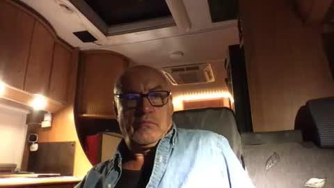 Snapshot of eddelmar chatting on September 25, 6:29 pm eddelmar online show from September 25, 6:29 pm