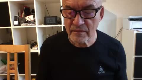 Snapshot of eddelmar chatting on February 26, 12:47 pm eddelmar online show from February 26, 12:47 pm