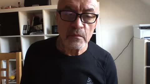 Snapshot of eddelmar chatting on March 2, 4:14 pm eddelmar online show from March 2, 4:14 pm
