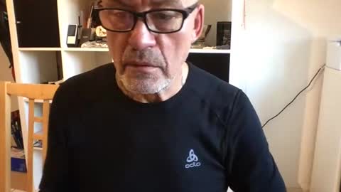Snapshot of eddelmar chatting on February 15, 2:11 pm eddelmar online show from February 15, 2:11 pm