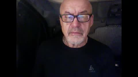 Snapshot of eddelmar chatting on March 5, 6:56 pm eddelmar online show from March 5, 6:56 pm