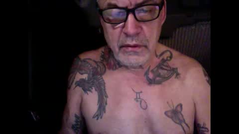 Snapshot of eddelmar chatting on February 27, 7:04 pm eddelmar online show from February 27, 7:04 pm