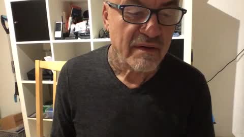 Snapshot of eddelmar chatting on December 30, 6:27 pm eddelmar online show from December 30, 6:27 pm