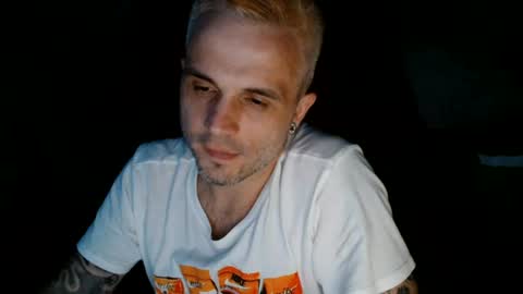 Hey222 online show from August 4, 2:39 am