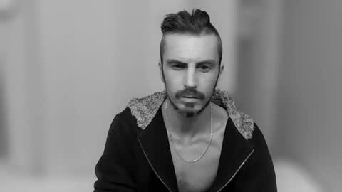 edmonton1985780 online show from January 5, 9:07 pm