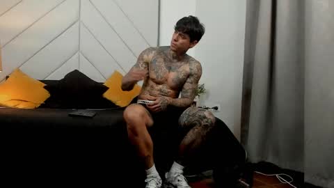 EdoardoJS online show from May 14, 12:19 am