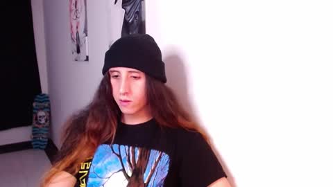 edward_chann online show from February 13, 10:11 pm