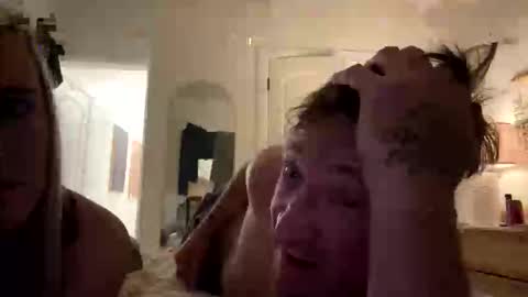 South Utah lady licker online show from January 7, 5:12 am