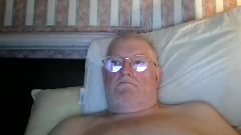 Snapshot of eketman1964 chatting on October 13, 10:49 pm eketman1964 online show from October 13, 10:49 pm