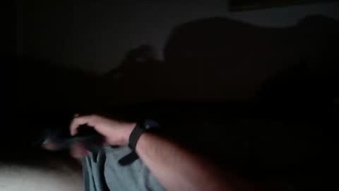 Snapshot of elcretinmo chatting on March 7, 2:57 am elcretinmo online show from March 7, 2:57 am