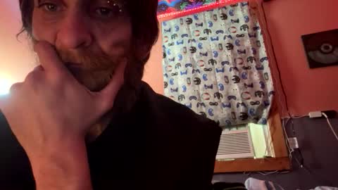 eldryn1984 online show from March 18, 10:57 pm