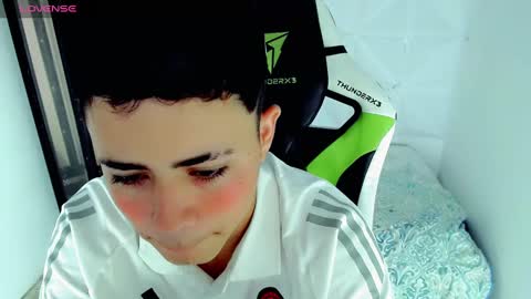 bby-santy online show from December 6, 1:33 pm