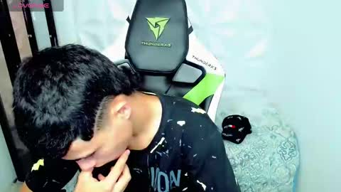 bby-santy online show from December 4, 1:31 pm