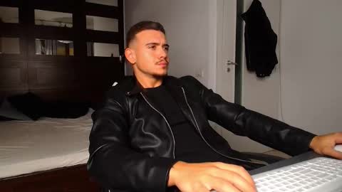 ElijahThorne online show from February 13, 5:57 am