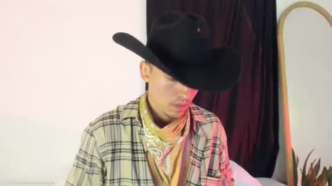 elio_dicaprio online show from November 2, 2:38 am