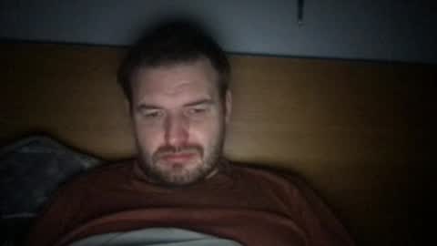 Snapshot of eliot26 chatting on January 4, 11:38 pm e26 online show from January 4, 11:38 pm