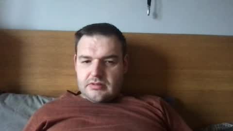 Snapshot of eliot26 chatting on February 15, 10:22 am e26 online show from February 15, 10:22 am