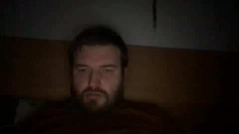 Snapshot of eliot26 chatting on February 7, 11:03 pm e26 online show from February 7, 11:03 pm