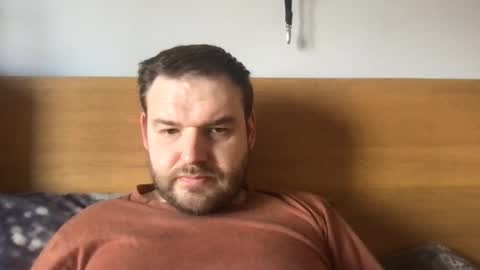 Snapshot of eliot26 chatting on March 8, 12:17 pm e26 online show from March 8, 12:17 pm