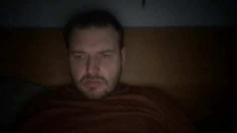 Snapshot of eliot26 chatting on March 4, 8:46 am e26 online show from March 4, 8:46 am