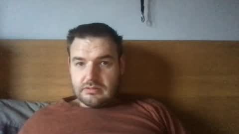 Snapshot of eliot26 chatting on December 8, 10:41 am e26 online show from December 8, 10:41 am