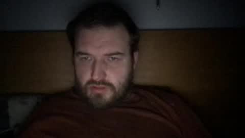 Snapshot of eliot26 chatting on February 5, 10:12 pm e26 online show from February 5, 10:12 pm