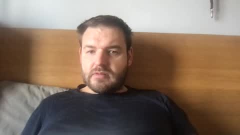 Snapshot of eliot26 chatting on October 8, 11:58 am e26 online show from October 8, 11:58 am