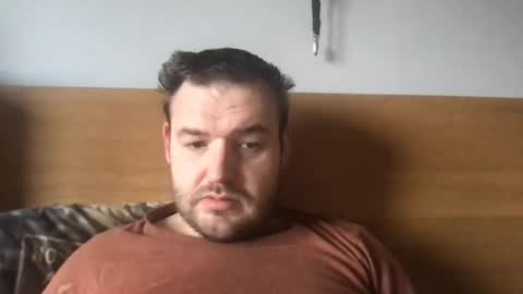 Snapshot of eliot26 chatting on December 28, 9:52 am e26 online show from December 28, 9:52 am