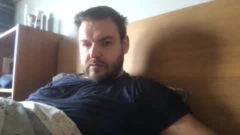 Snapshot of eliot26 chatting on October 9, 1:05 pm e26 online show from October 9, 1:05 pm