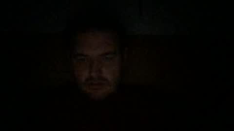 Snapshot of eliot26 chatting on December 22, 10:36 pm e26 online show from December 22, 10:36 pm